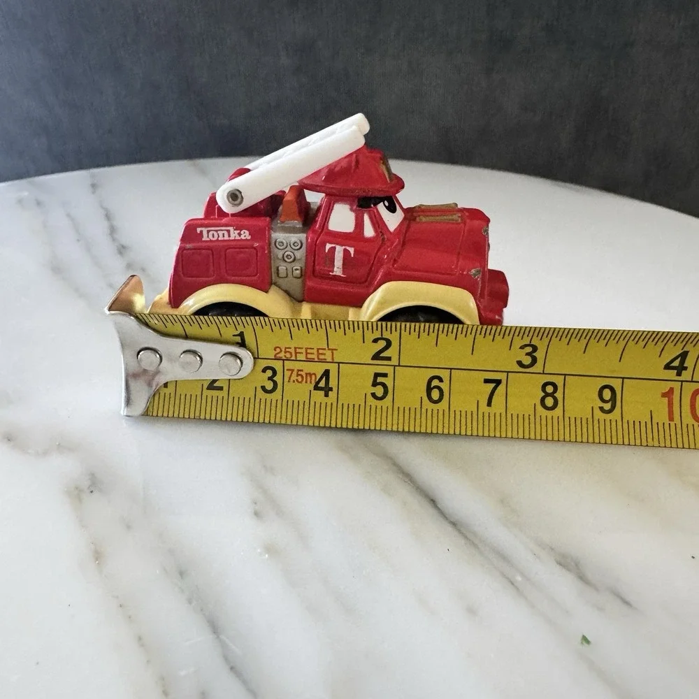 Tonka~Red & Yellow Fire Truck Toy Engine Chuck Car Die-Cast Vintage